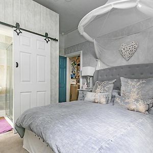 Sunny Mount Bed And Breakfast
